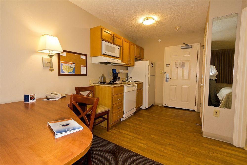 Candlewood By Ihg Harrisonburg