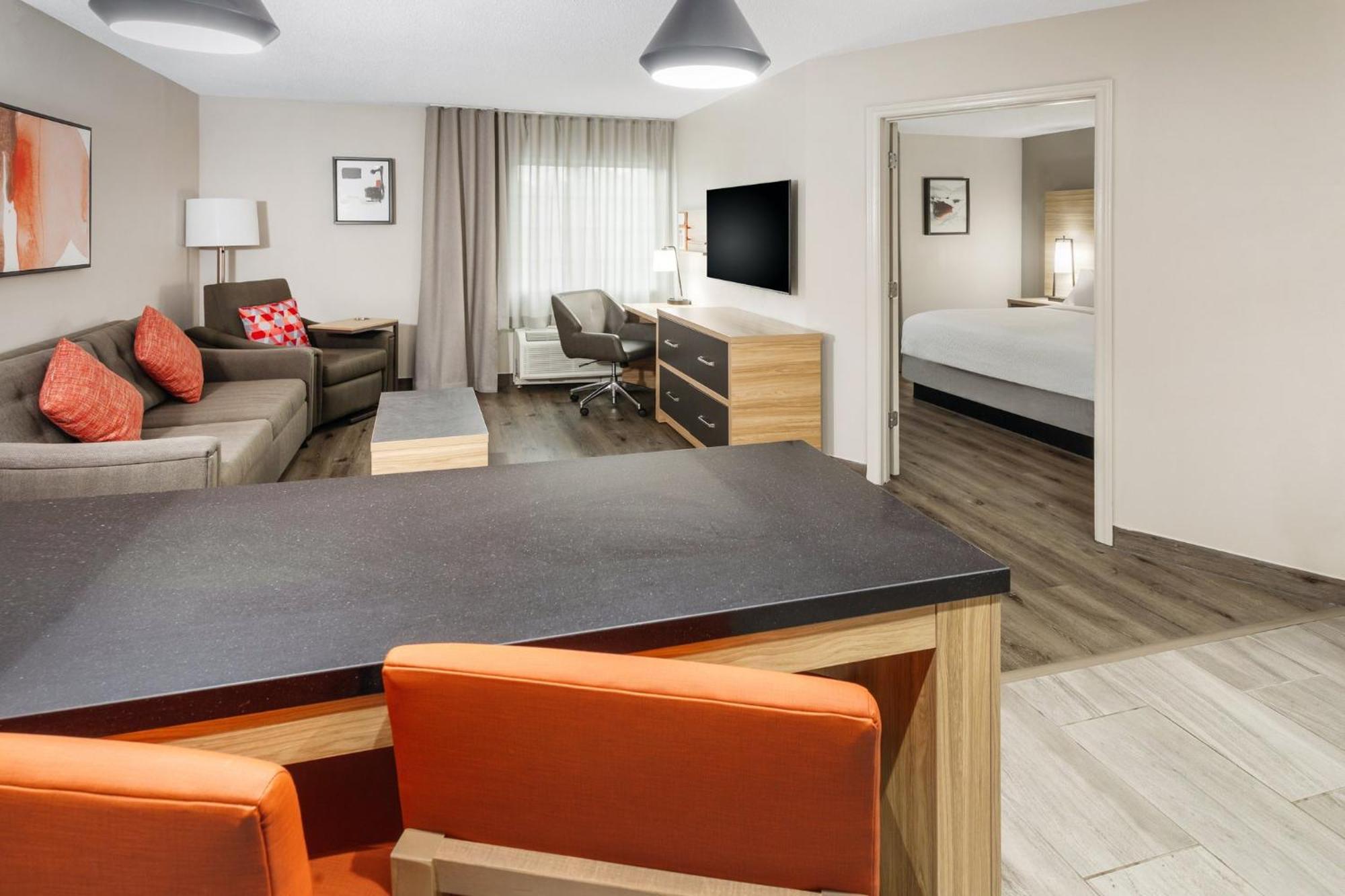 Hotel Candlewood By Ihg 3*