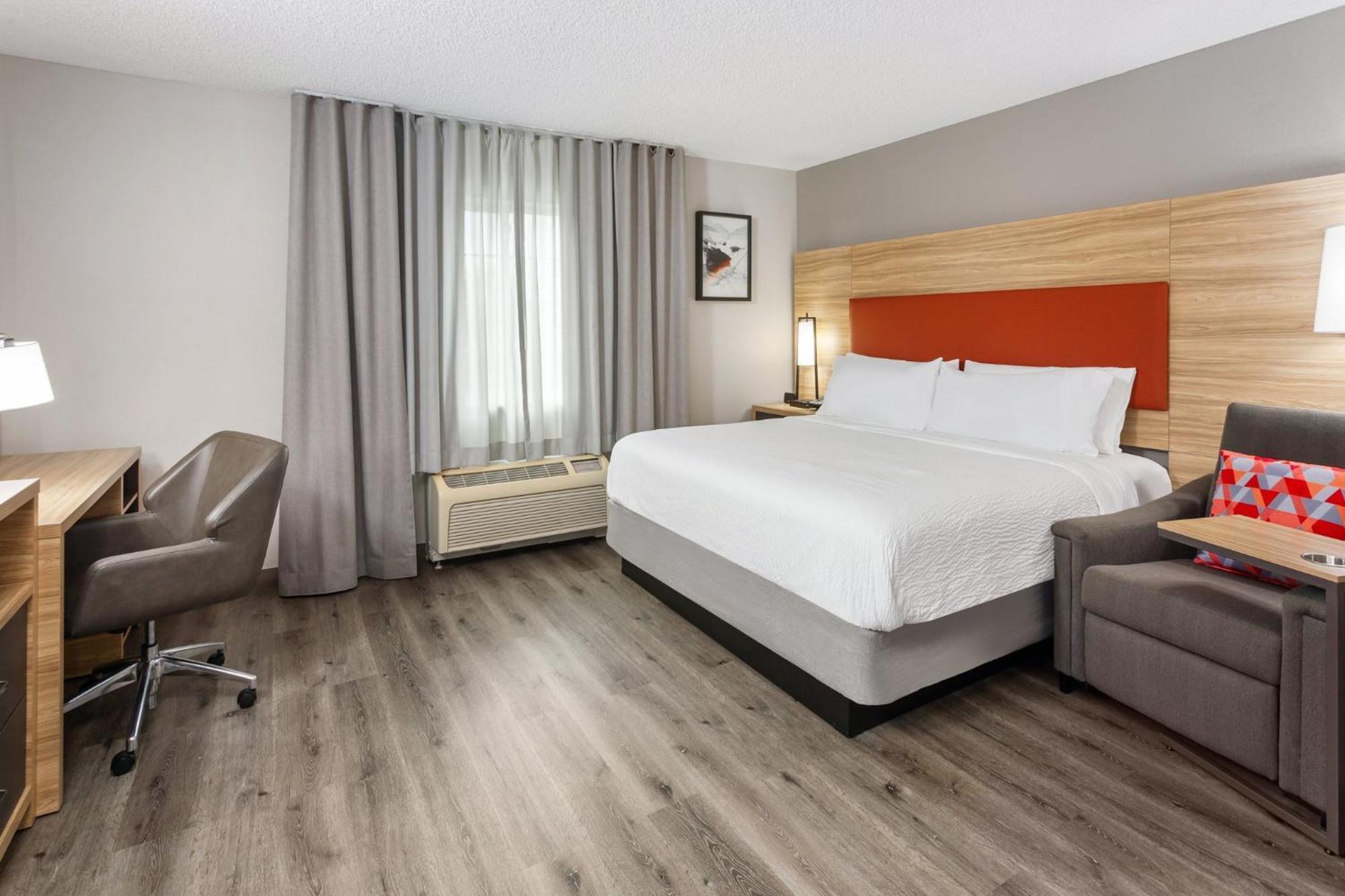 Candlewood By Ihg Harrisonburg