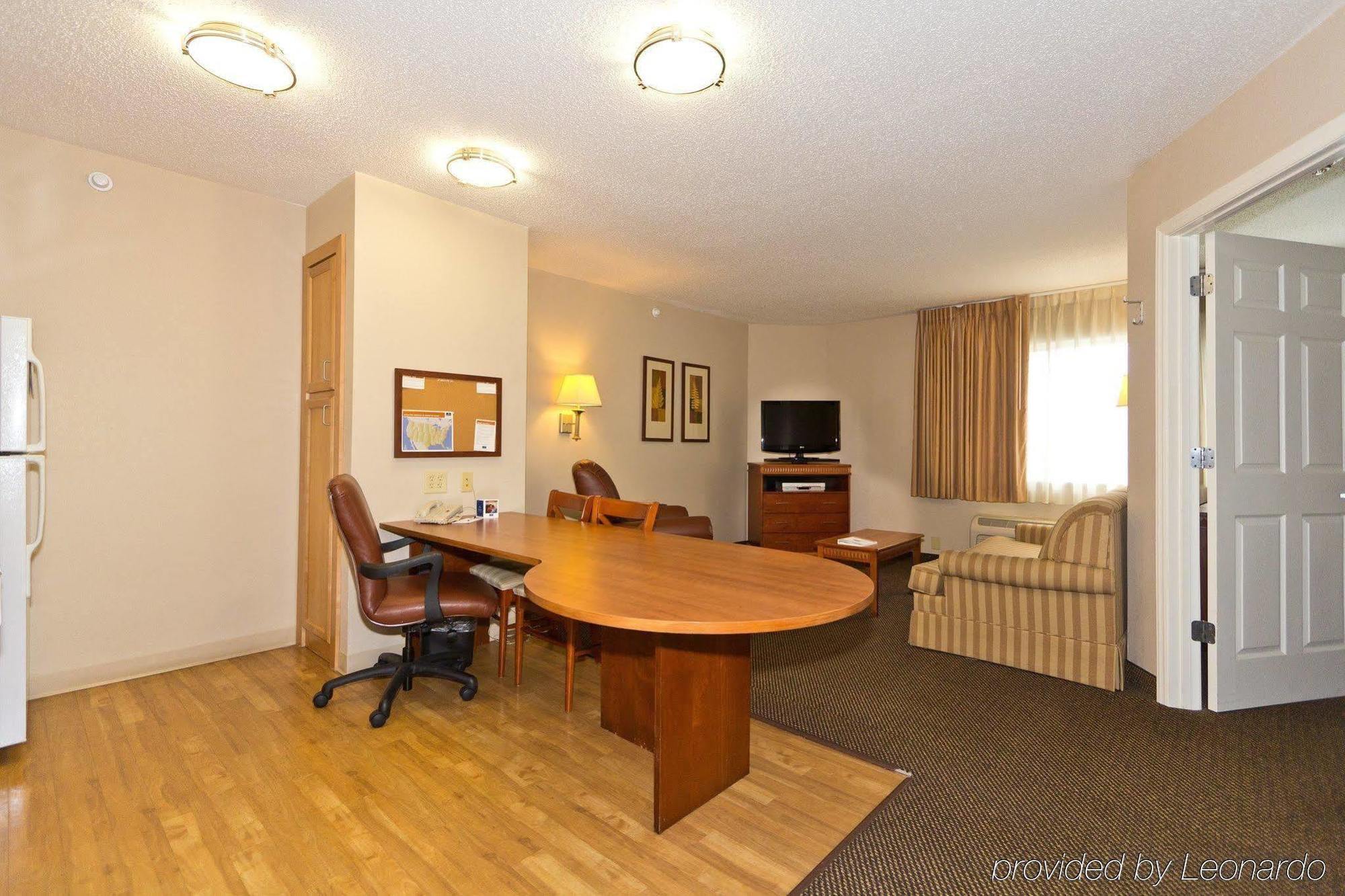 Candlewood By Ihg Hotel 3*